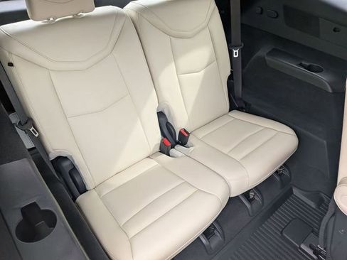 Used 2021 Cadillac XT6 Sport AWD/4WD image 32