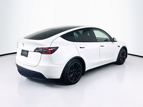Used 2021 Tesla Model Y Long Range AWD/4WD image 9