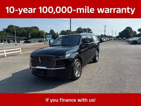Used 2025 Lincoln Navigator Reserve AWD/4WD image 6