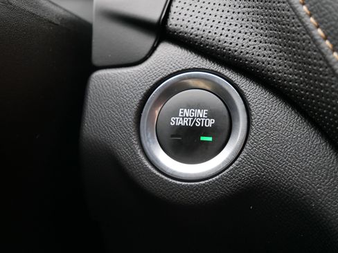 Used 2023 Chevrolet Equinox Premier image 24