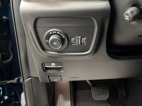 New 2026 Jeep Grand Cherokee L Limited w/ Luxury Tech Group II AWD/4WD image 31