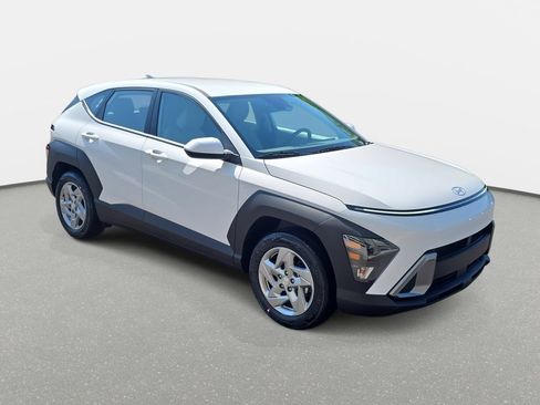 New 2026 Hyundai Kona SE FWD image 3