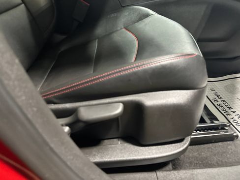 Used 2023 Chevrolet Equinox RS w/ RS Leather Package AWD/4WD image 36