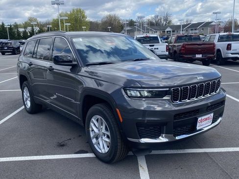 New 2025 Jeep Grand Cherokee L Laredo image 2
