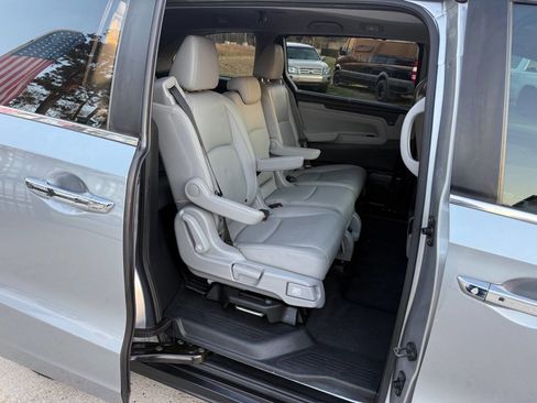 Used 2019 Honda Odyssey EX-L image 25