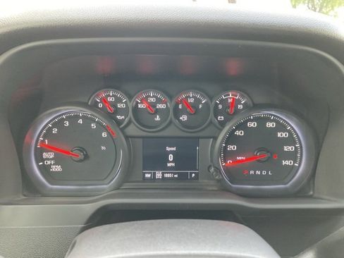 Used 2022 Chevrolet Silverado 1500 Custom image 16