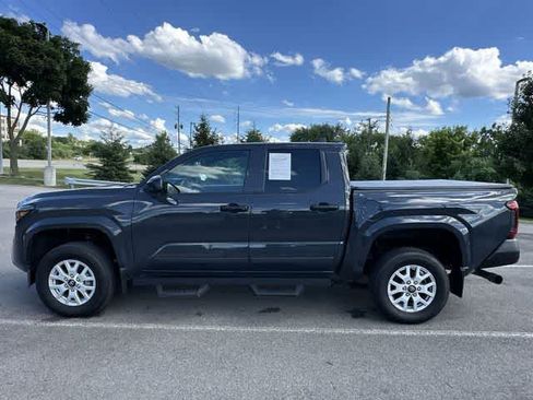 Used 2024 Toyota Tacoma SR AWD/4WD image 2