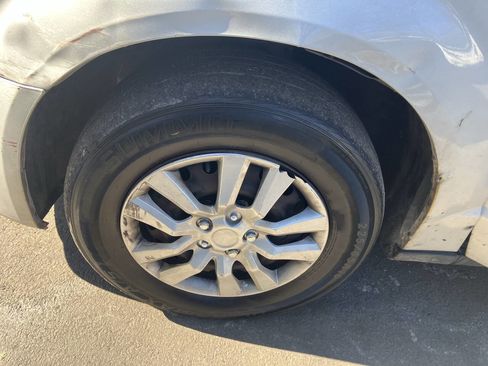 Used 2010 Dodge Grand Caravan SE image 12