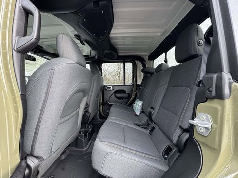 New 2026 Jeep Gladiator Willys image 15