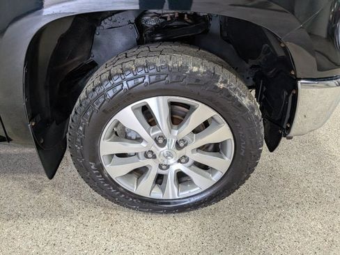 Used 2014 Toyota Tundra Limited w/ Limited Premium Package AWD/4WD image 15
