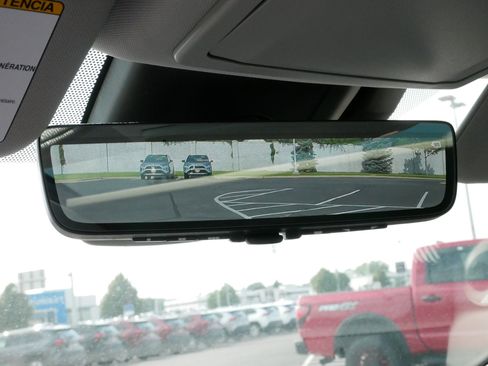 Used 2023 Toyota Highlander Platinum image 33