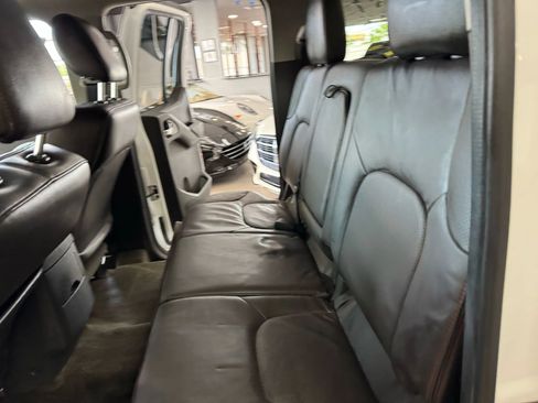 Used 2012 Nissan Frontier PRO-4X w/ Pro-4x Luxury Pkg image 18