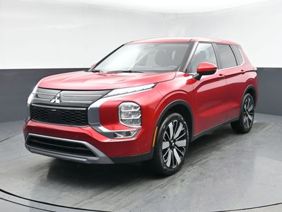 Used 2025 Mitsubishi Outlander SE