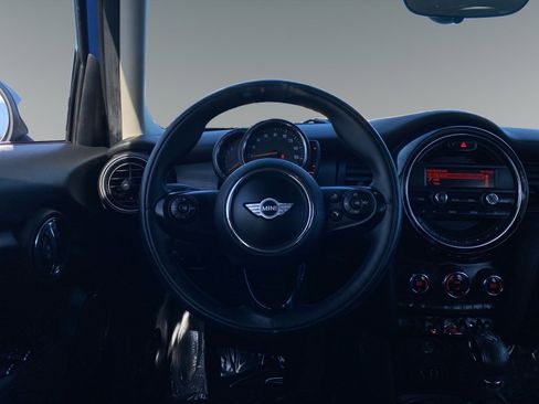 Used 2016 MINI Cooper 4-Door Hardtop image 12
