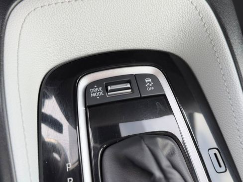 Used 2024 Toyota Corolla SE image 16