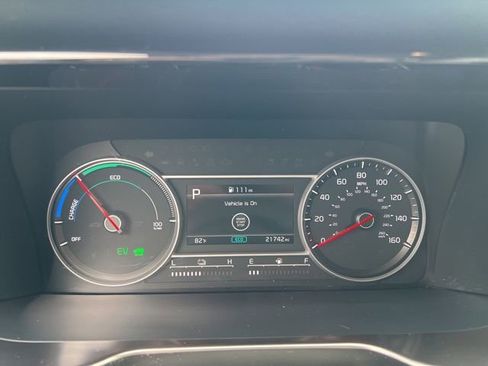 Certified 2023 Kia Sorento EX image 12