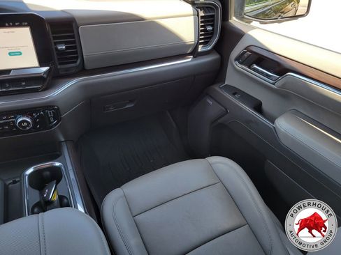 Used 2024 GMC Sierra 1500 SLT w/ SLT Premium Plus Package AWD/4WD image 21