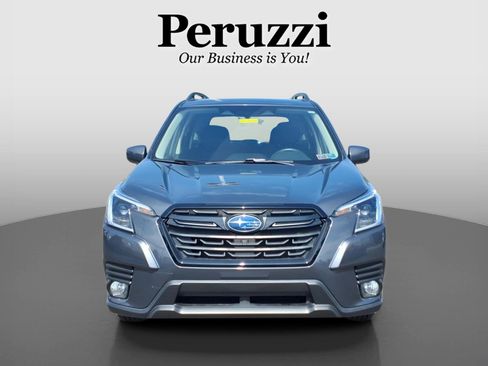 Used 2023 Subaru Forester Premium AWD/4WD image 9