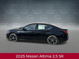 New 2025 Nissan Altima 2.5 SR w/ SR Premium Package video 3