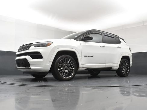 Used 2022 Jeep Compass High Altitude AWD/4WD image 21