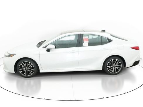 New 2026 Toyota Camry XLE FWD image 3