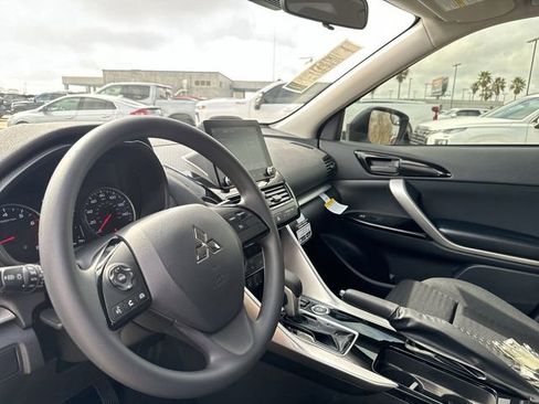 New 2025 Mitsubishi Eclipse Cross LE image 13