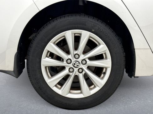 Used 2023 Toyota Corolla SE FWD image 13