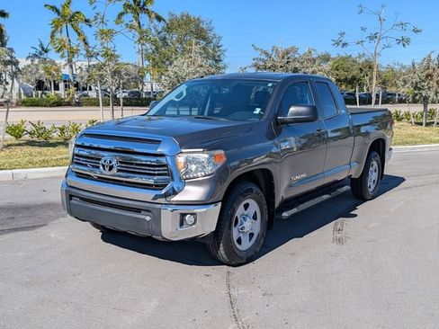 Used 2017 Toyota Tundra SR5 w/ SR5 Upgrade Package image 3