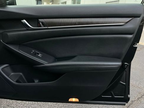 Certified 2021 Honda Accord EX-L image 30