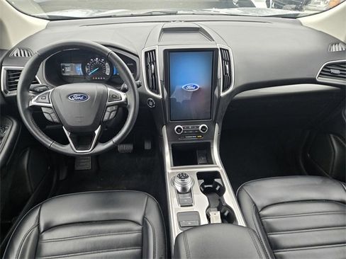 Used 2024 Ford Edge SEL image 9