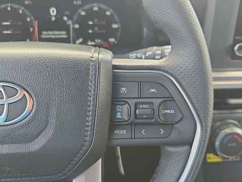 New 2026 Toyota 4Runner TRD Off-Road AWD/4WD image 17