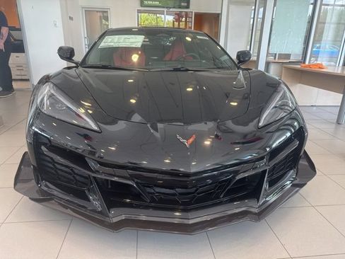 Used 2026 Chevrolet Corvette Z06 RWD image 2
