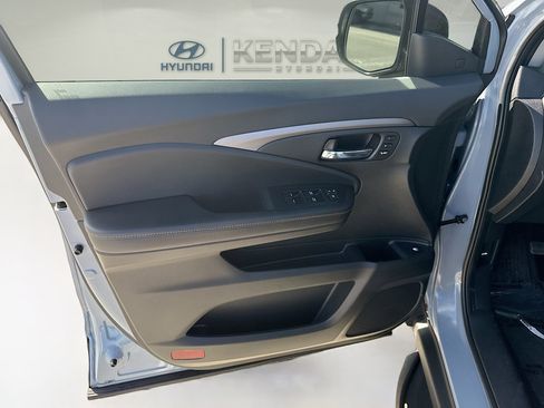 Used 2023 Honda Ridgeline RTL image 18