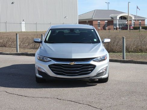 Used 2022 Chevrolet Malibu LT image 3