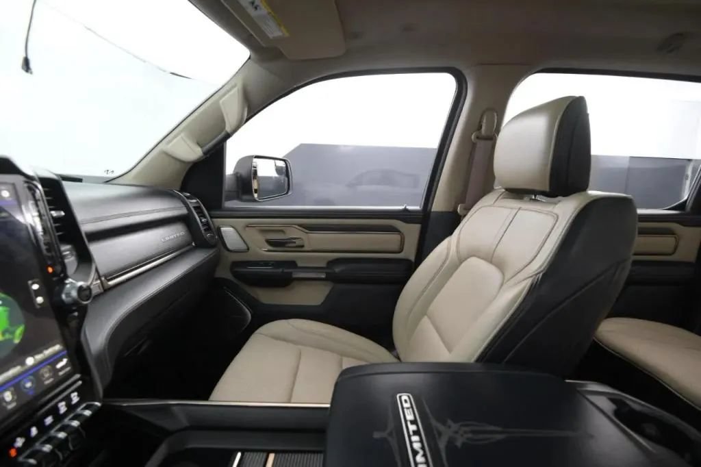 Used 2019 RAM 1500 Limited AWD/4WD image 38