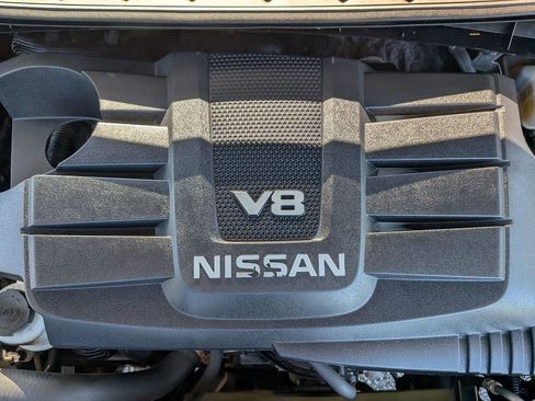 Used 2019 Nissan Titan SL AWD/4WD image 31