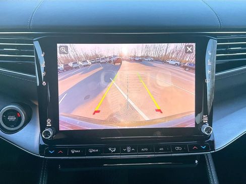 New 2026 Jeep Grand Wagoneer Limited AWD/4WD image 15