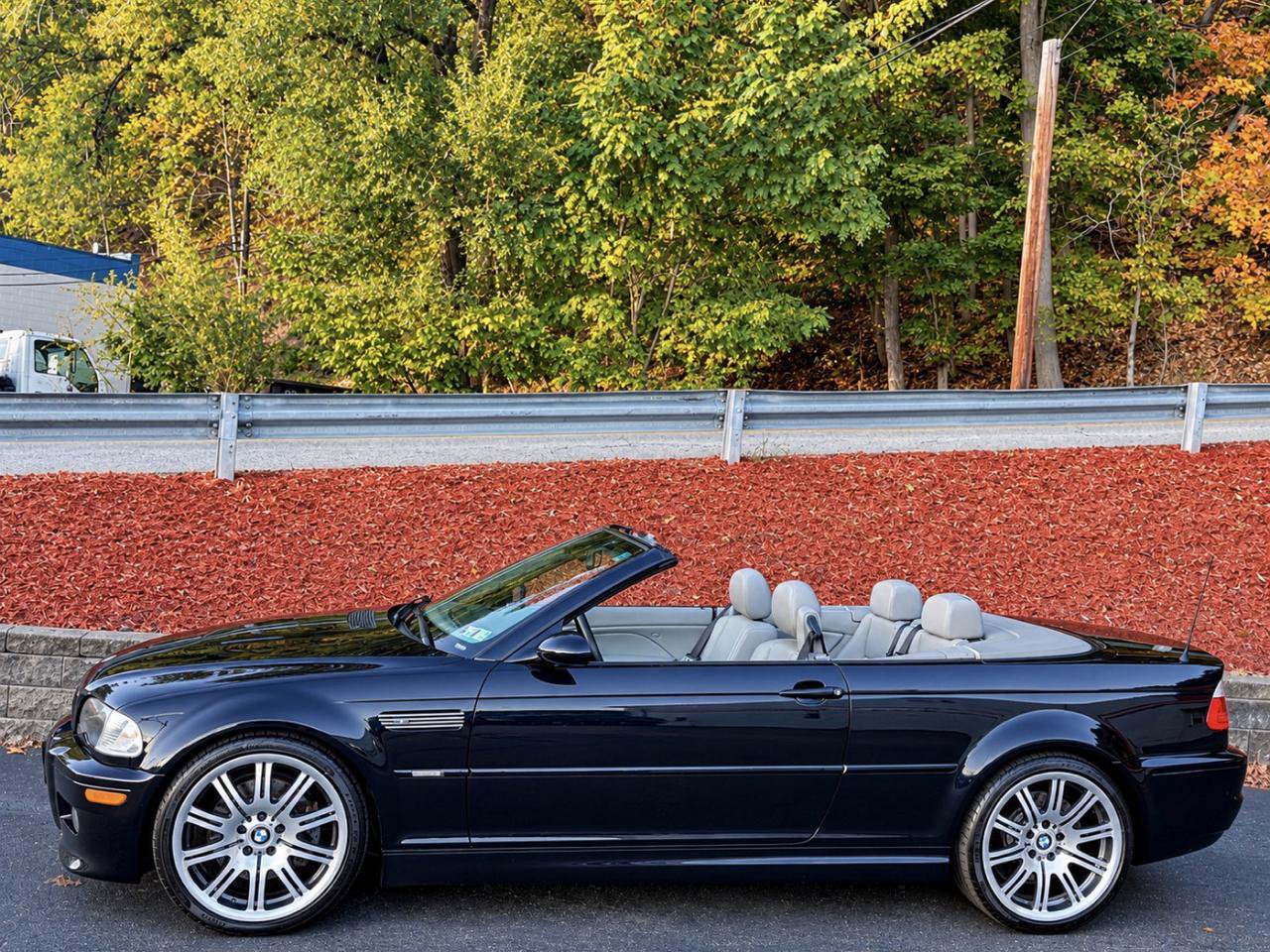 Used 2002 BMW M3 Convertible RWD image 4