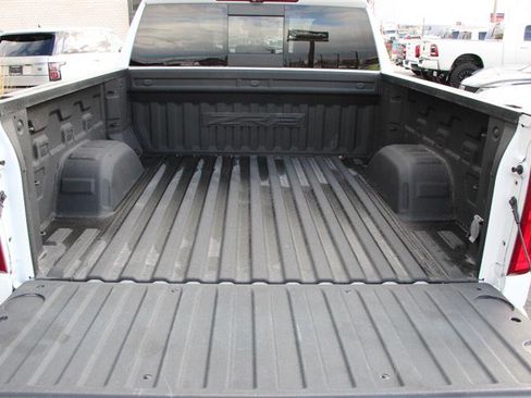 Used 2022 Chevrolet Silverado 1500 ZR2 image 18