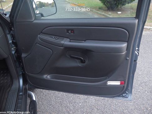 Used 2007 Chevrolet Silverado 1500 LT w/ Extended Cab Value Package image 16