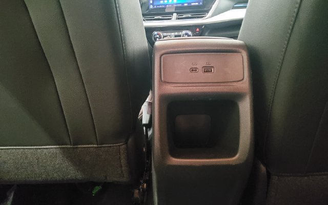 Used 2025 Chevrolet Trax LT FWD image 20