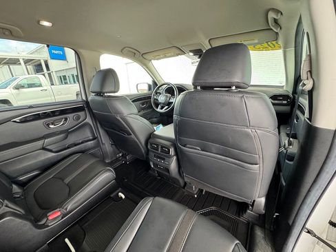 Used 2025 Honda Pilot EX-L image 27