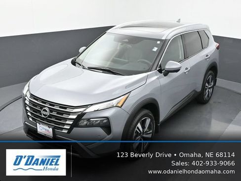Used 2024 Nissan Rogue SL w/ SL Premium Package AWD/4WD image 21