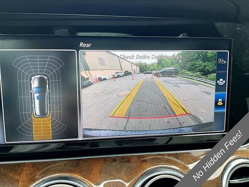 Used 2017 Mercedes-Benz E 400 4MATIC Wagon image 19
