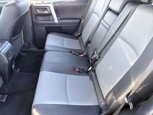 Used 2022 Toyota 4Runner SR5 Premium image 26