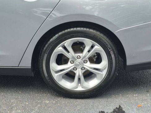 Used 2025 Honda Accord LX image 31