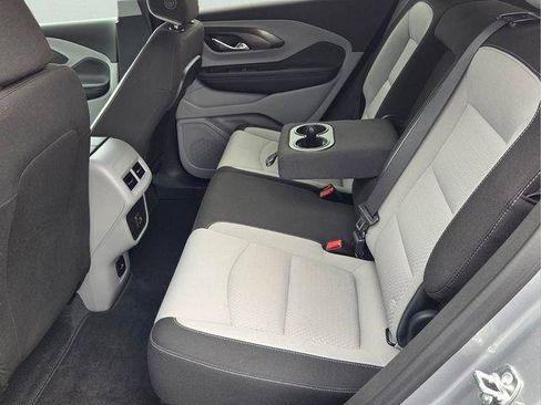 Certified 2024 GMC Terrain SLE w/ Driver Convenience Package FWD image 12