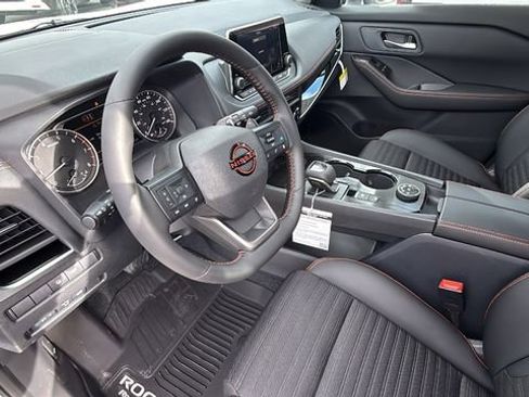 New 2026 Nissan Rogue SV AWD/4WD image 10