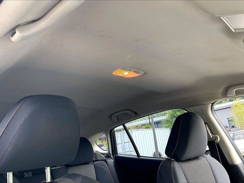 Used 2019 Subaru Crosstrek 2.0i Premium w/ Eyesight System AWD/4WD image 22