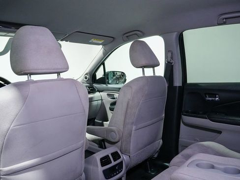 Used 2021 Honda Pilot EX image 19